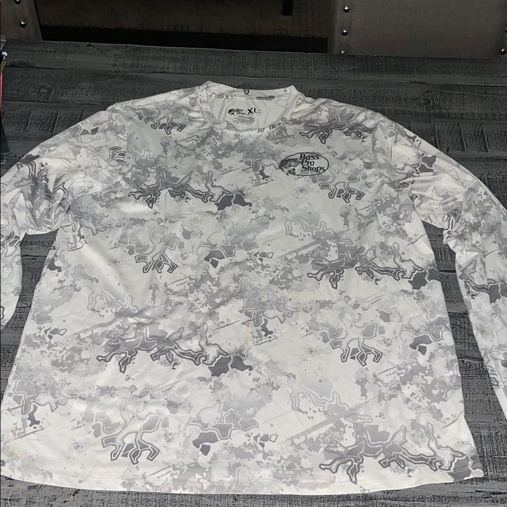 Bass Pro Shops Gray and White Long Sleeve Shirt, XL, NWOT